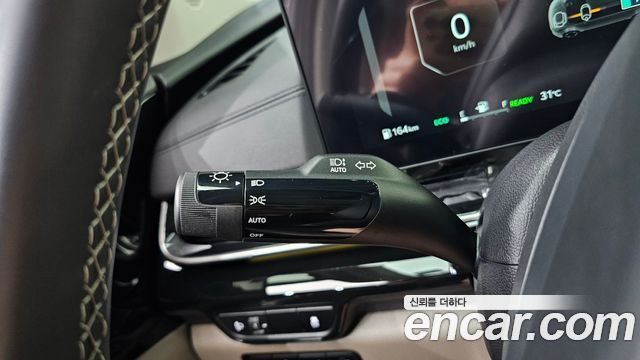 Kia Carnival (IV) HEV 9seater Signature 2025 — фото 28