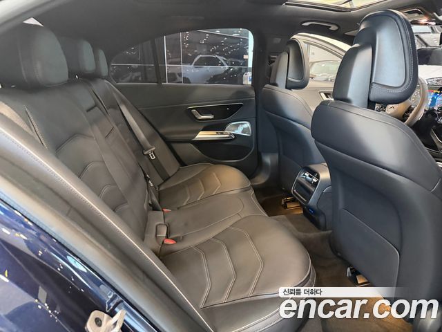 Mercedes-Benz E-Class (W214) E300 4MATIC AMG Line 2025 — фото 24