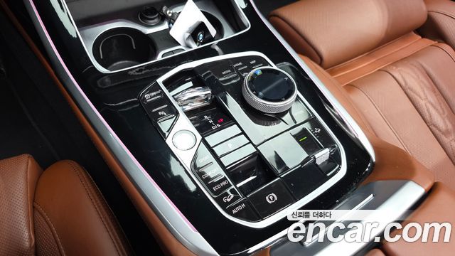BMW X7 (G07) xDrive 40i M Sport 6STR 2024 — фото 9