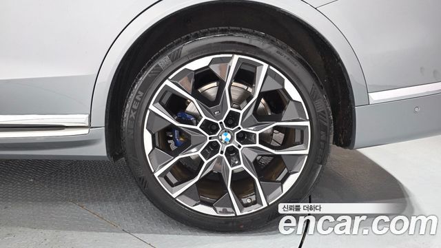 BMW X7 (G07) xDrive 40i M Sport 6STR 2024 — фото 21