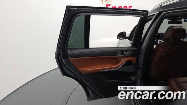 BMW X7 (G07) xDrive 40i M Sport 6STR 2024 — фото 25