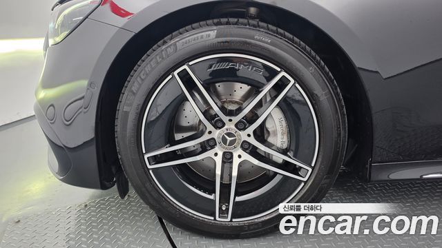 Mercedes-Benz E-Class (W214) E300 4MATIC AMG Line 2024 — фото 5