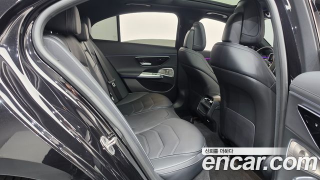 Mercedes-Benz E-Class (W214) E300 4MATIC AMG Line 2024 — фото 11