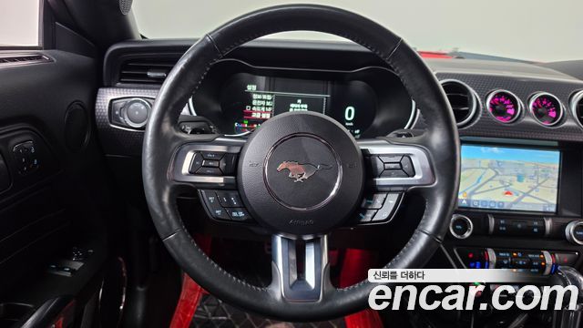 Ford Mustang GT Coupe 2019 — фото 18