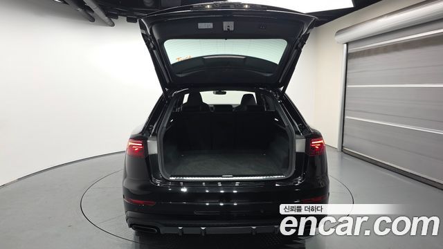 Audi Q8 (4M) 55 TFSI Quattro Premium 2025 — фото 20