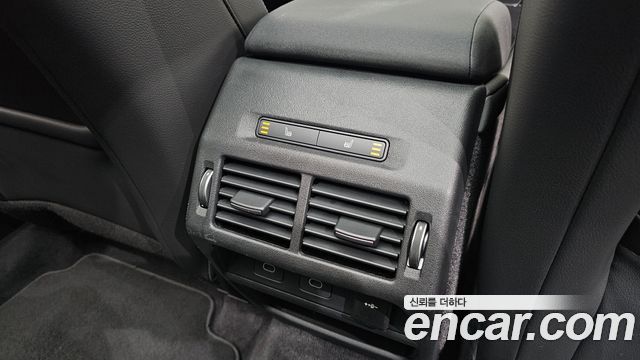 Land Rover Discovery Sport (II) P250 Dynamic SE 2024 — фото 18