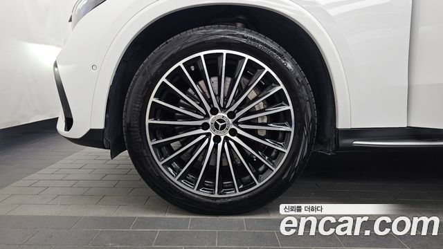 Mercedes-Benz GLC-Class (X254) GLC300 4MATIC Coupe 2024 — фото 5