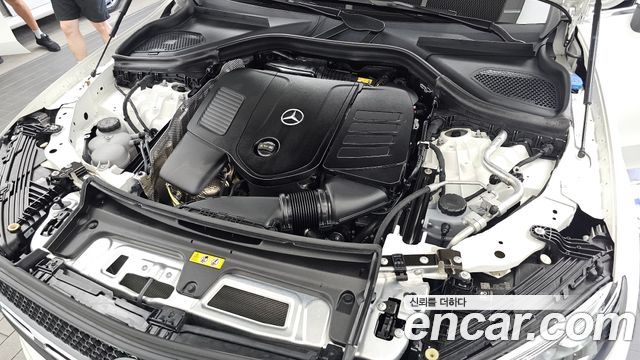 Mercedes-Benz GLC-Class (X254) GLC300 4MATIC Coupe 2024 — фото 6