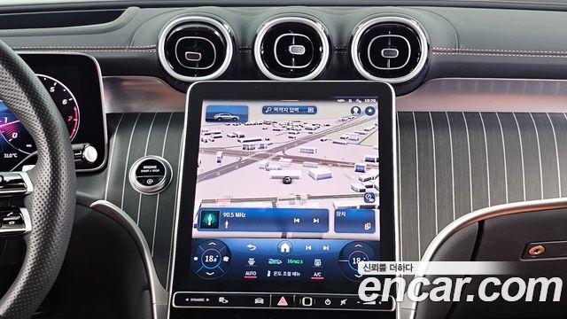 Mercedes-Benz GLC-Class (X254) GLC300 4MATIC Coupe 2024 — фото 14