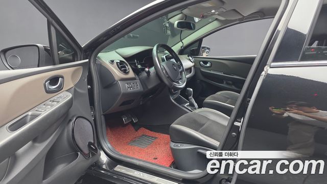 Renault Korea Clio Intens 2018 — фото 10