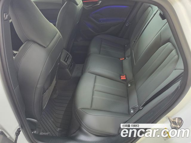 Audi A5 (B10) 40 TFSI Quattro S Line Black Edition 2025 — фото 10