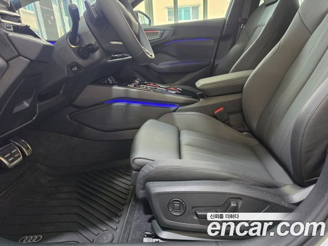 Audi A5 (B10) 40 TFSI Quattro S Line Black Edition 2025 — фото 17