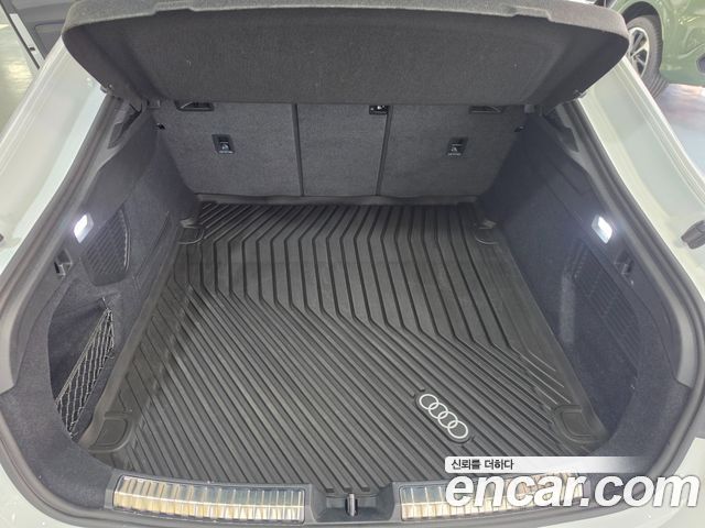 Audi A5 (B10) 40 TFSI Quattro S Line Black Edition 2025 — фото 22