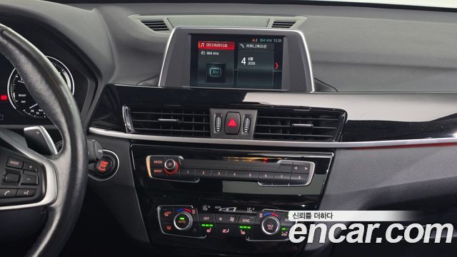 BMW X1 (F48) xDrive 18d Premium 2018 — фото 14