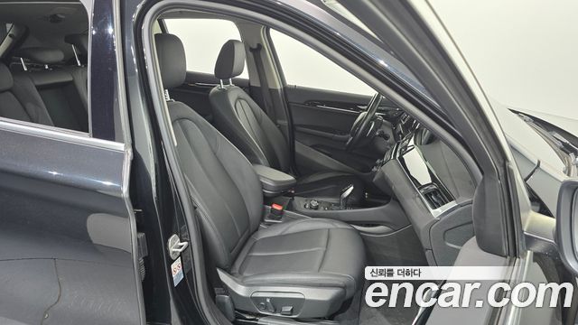BMW X1 (F48) xDrive 18d Premium 2018 — фото 26
