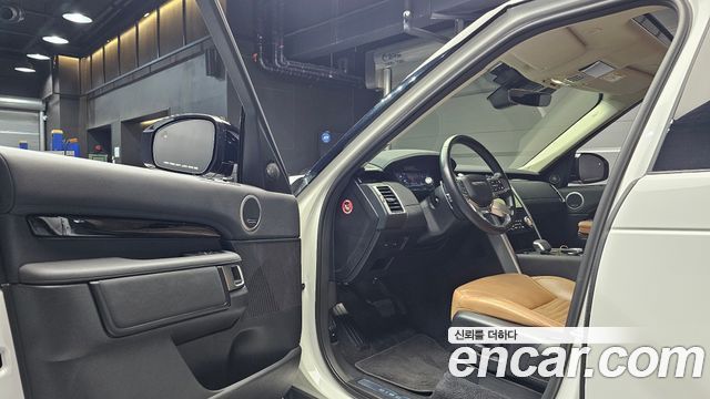 Land Rover Discovery 5 D300 HSE 2022 — фото 10