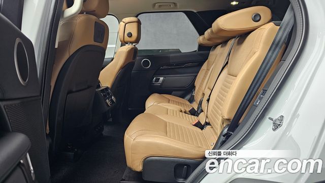 Land Rover Discovery 5 D300 HSE 2022 — фото 12