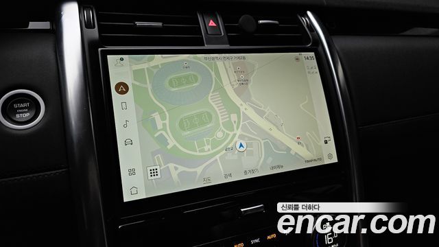 Land Rover Discovery 5 D300 HSE 2022 — фото 14