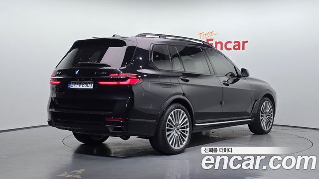 BMW X7 (G07) xDrive 40d Design Pure Excellence 6-Seater 2024 — фото 2