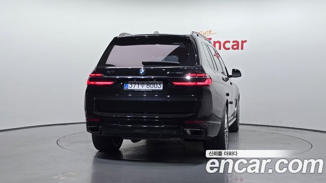 BMW X7 (G07) xDrive 40d Design Pure Excellence 6-Seater 2024 — фото 4