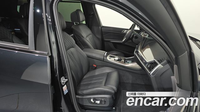 BMW X7 (G07) xDrive 40d Design Pure Excellence 6-Seater 2024 — фото 26