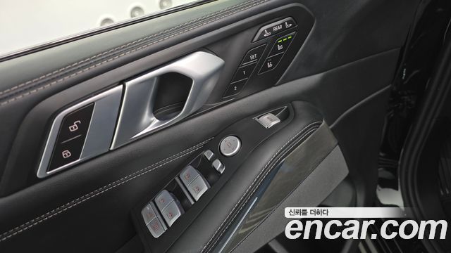 BMW X7 (G07) xDrive 40d Design Pure Excellence 6-Seater 2024 — фото 29