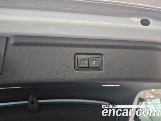 Audi A6 e-tron Performance S line 2025 — фото 24