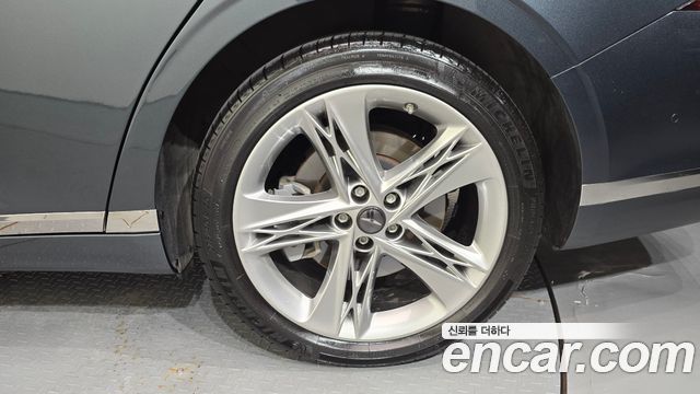Genesis G90 (RS4) Gasoline 3.5 Turbo AWD 2022 — фото 27