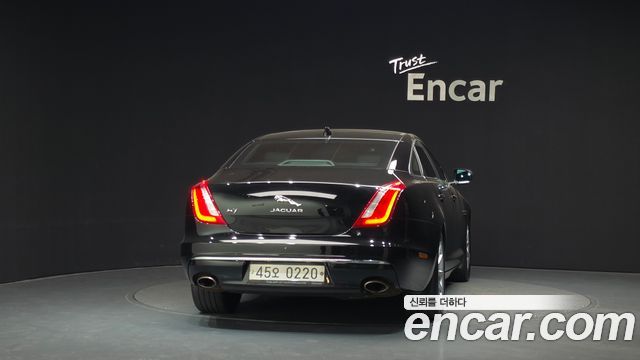 Jaguar XJ 2.0 Luxury SWB X351 2016 — фото 4