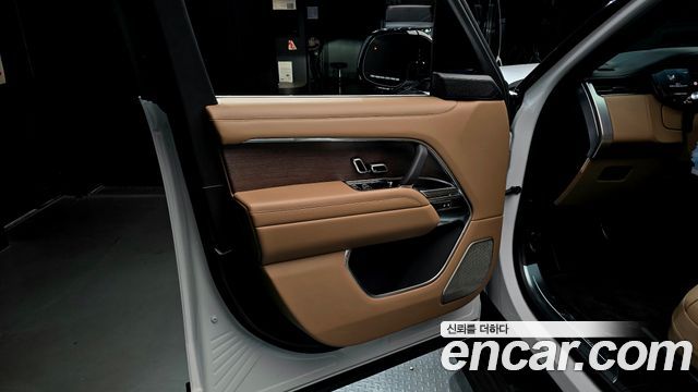 Land Rover Range Rover (V) P530 Autobiography Long Wheel Base 2025 — фото 24