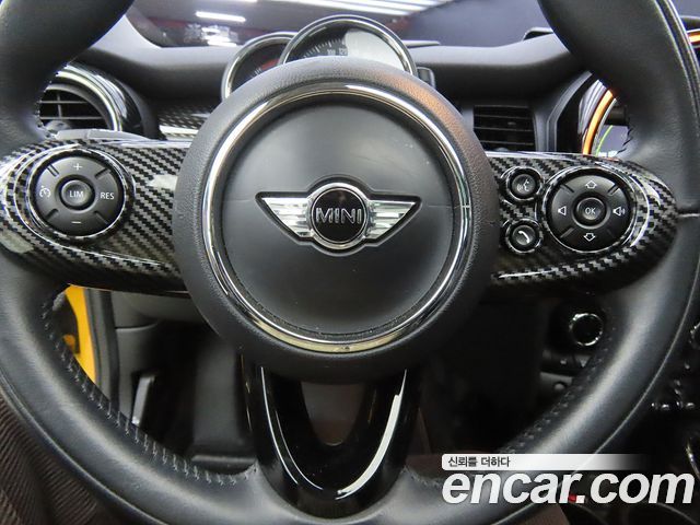MINI Cooper S Standard Third Generation 2015 — фото 16
