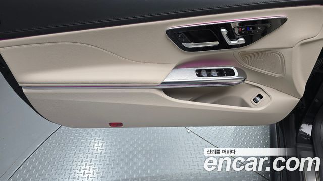 Mercedes-Benz CLE-Class (C236) CLE200 Cabriolet 2024 — фото 24