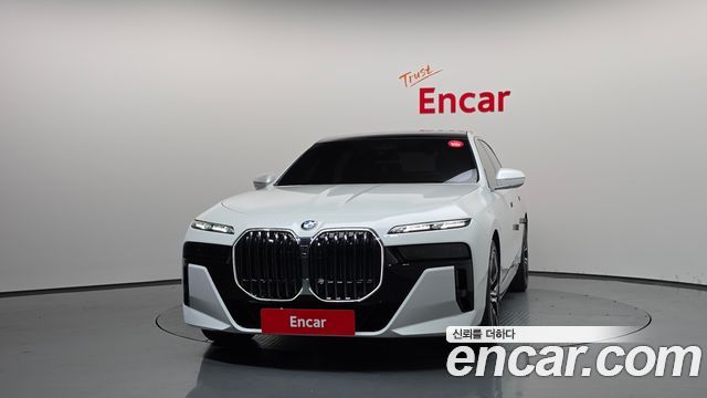 BMW 7 Series (G70) 740i xDrive M Sport Limited 2025 — фото 3