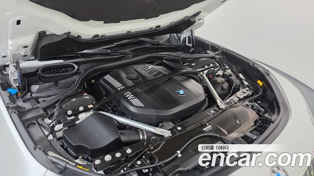 BMW 7 Series (G70) 740i xDrive M Sport Limited 2025 — фото 6