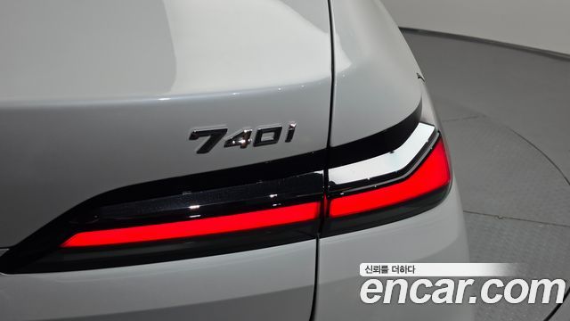 BMW 7 Series (G70) 740i xDrive M Sport Limited 2025 — фото 23