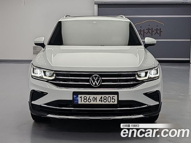 Volkswagen Tiguan (II) 2.0 TDI Prestige 2023 — фото 2