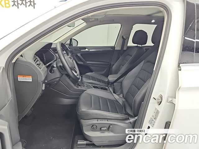 Volkswagen Tiguan (II) 2.0 TDI Prestige 2023 — фото 9