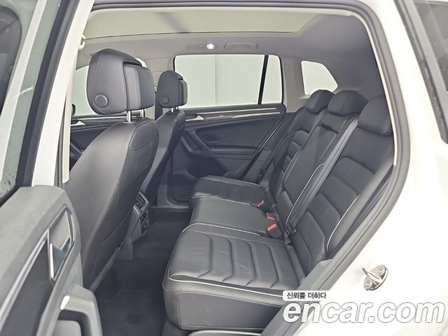 Volkswagen Tiguan (II) 2.0 TDI Prestige 2023 — фото 10