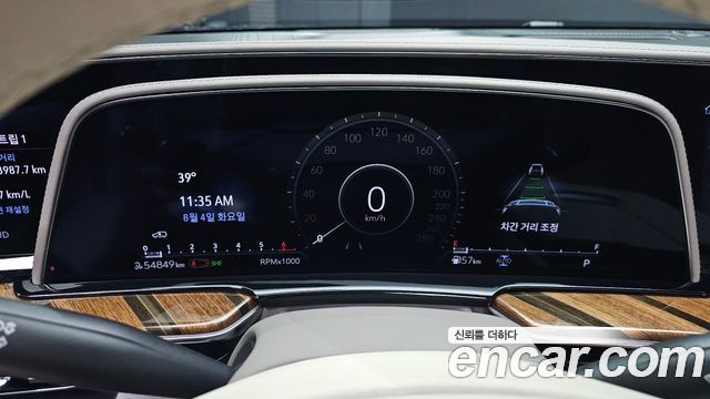 Cadillac Escalade (V) 6.2 Premium Luxury Platinum 2022 — фото 8