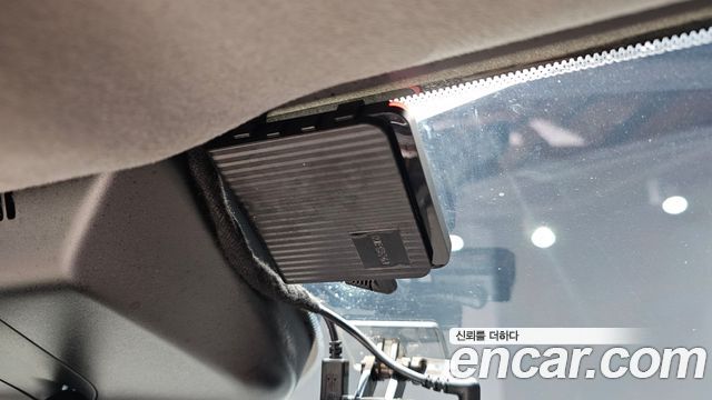 Cadillac Escalade (V) 6.2 Premium Luxury Platinum 2022 — фото 12