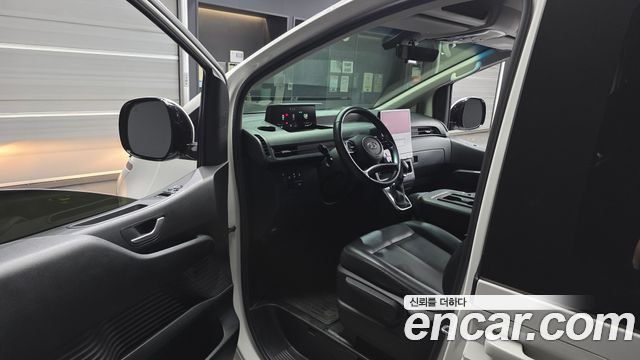 Hyundai Staria Tourer 9-Seater Modern 2023 — фото 10