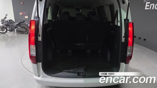 Hyundai Staria Tourer 9-Seater Modern 2023 — фото 20
