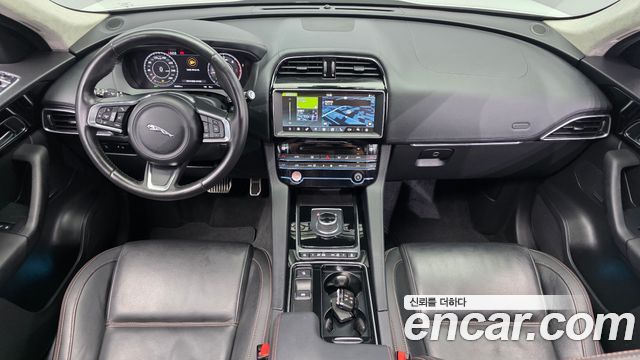 Jaguar F-PACE 20d Prestige 2019 — фото 7