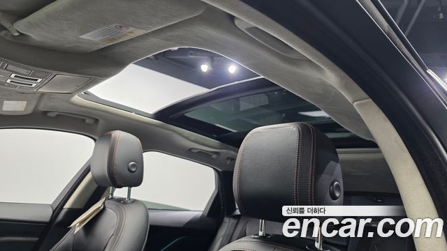 Jaguar F-PACE 20d Prestige 2019 — фото 19