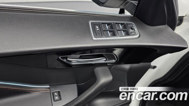 Jaguar F-PACE 20d Prestige 2019 — фото 30