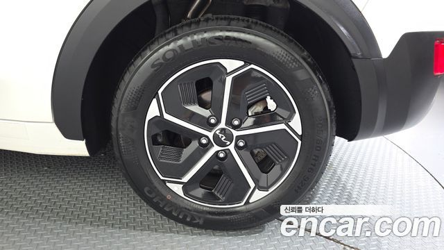 Kia Niro Prestige 2024 — фото 21