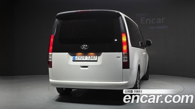 Hyundai Staria 4WD Tourer 9-Seater Modern 2023 — фото 4