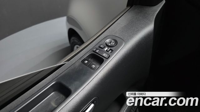 Hyundai Staria 4WD Tourer 9-Seater Modern 2023 — фото 18