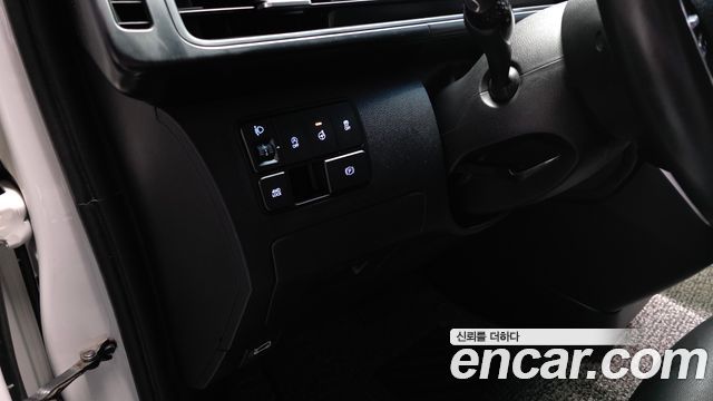 Hyundai Staria 4WD Tourer 9-Seater Modern 2023 — фото 19