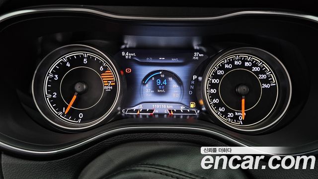 Jeep Cherokee (KL) 2.4 Limited AWD 2021 — фото 8